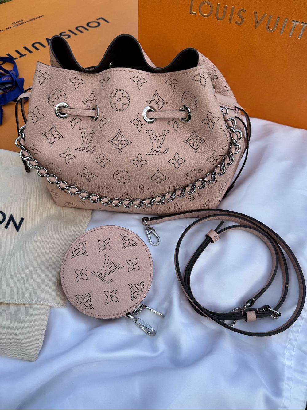 Louis Vuitton Bella Mahina in Pink Magnolia with Inserts Included